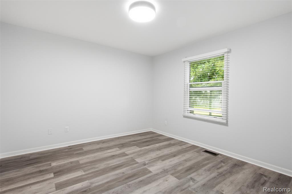 41837 King Edward Court, Clinton Twp, MI 48038 — Photo 16