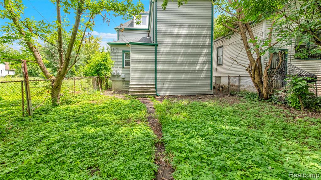 4447 Baldwin Street, Detroit, MI 48214 — Photo 24