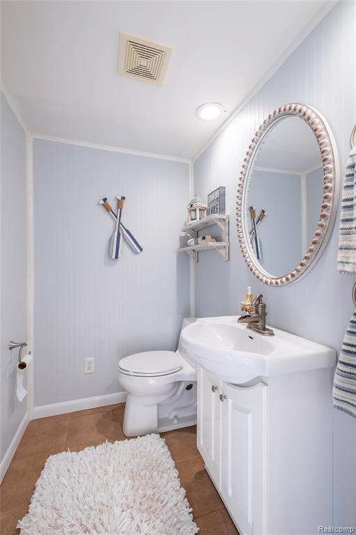 443 E Shore Drive, Whitmore Lake, MI 48189 — Photo 22