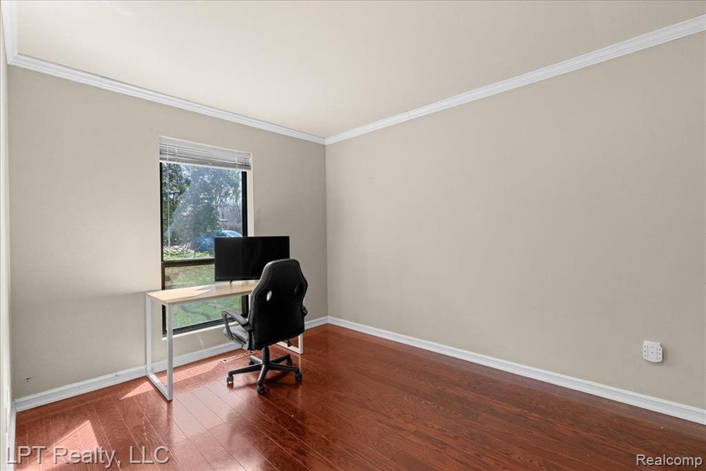 5680 DEVILLE, East Lansing, MI 48823 — Photo 16