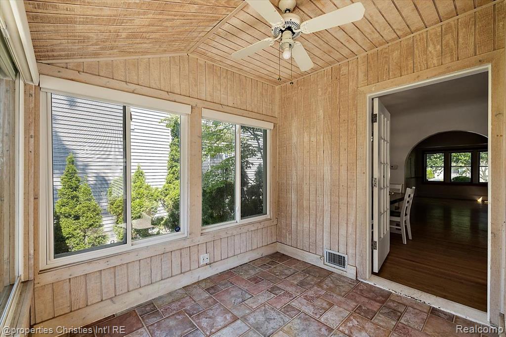 524 Oakland Avenue, Birmingham, MI 48009 — Photo 24