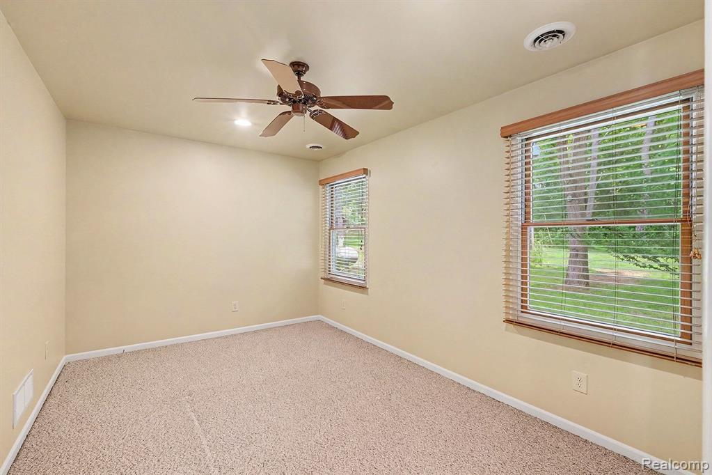 16059 Murray Rd, Byron, MI 48418 — Photo 17