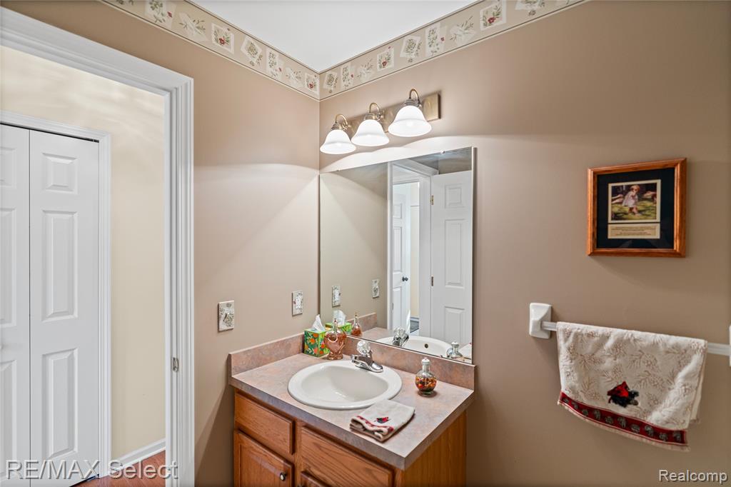 9267 Jill Marie Lane, Swartz Creek, MI 48473 — Photo 14
