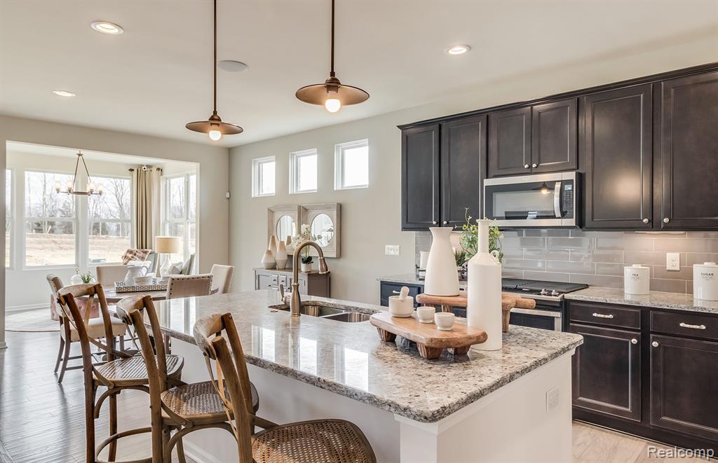 884 RISDON Trail S, Saline, MI 48176 — Photo 6