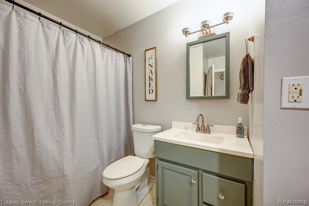 304 John Street, Holly, MI 48442 — Photo 30