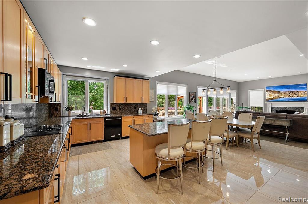 6280 Branford Drive, West Bloomfield, MI — Photo 21