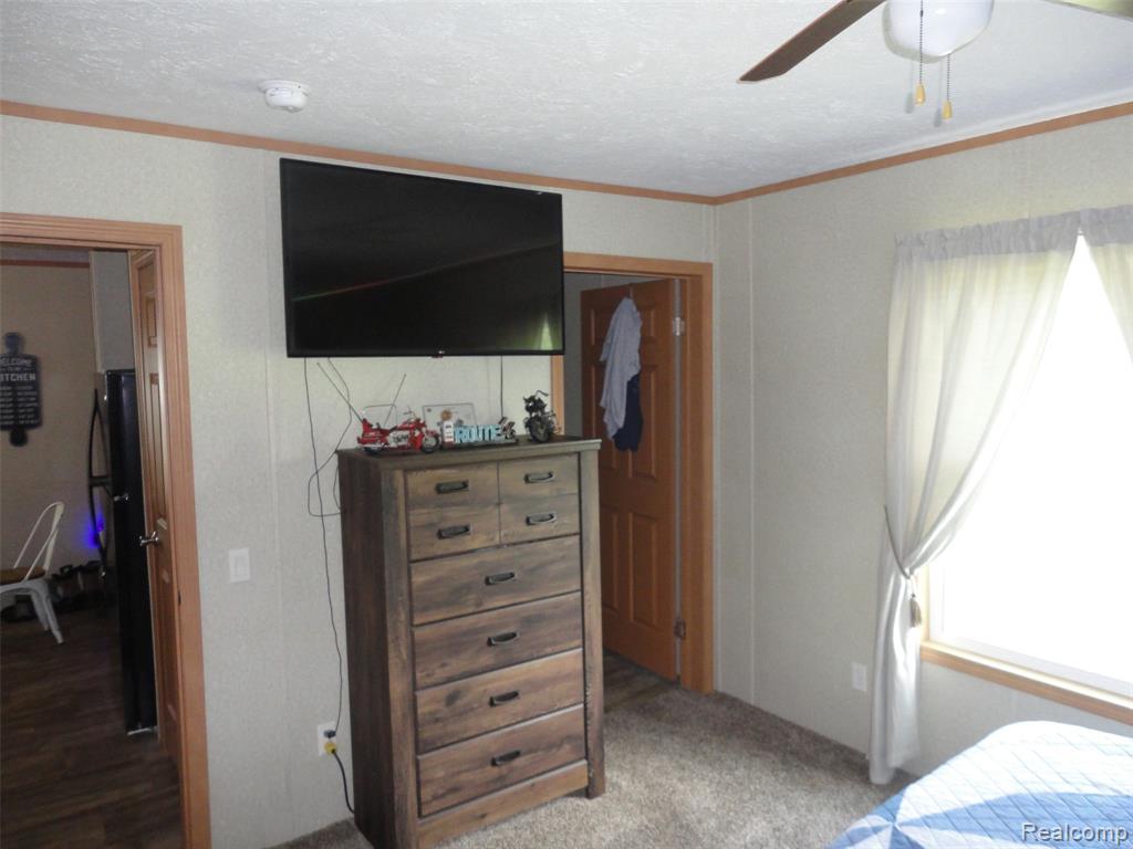463 Edinborough Street, Temperance, MI 48182 — Photo 8