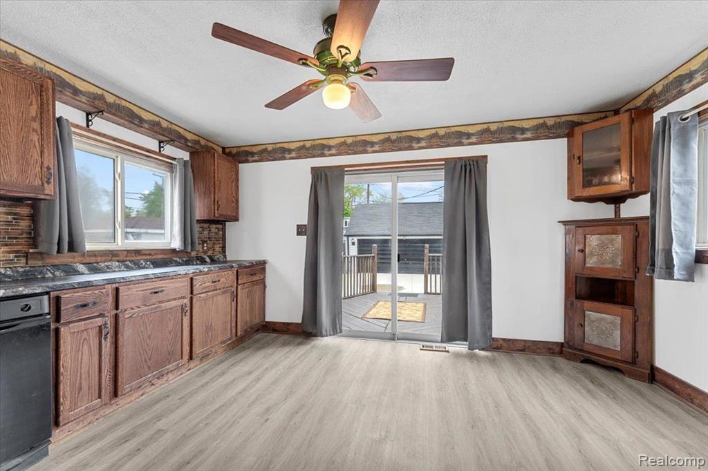 7960 JACKSON Street, Taylor, MI 48180 — Photo 10