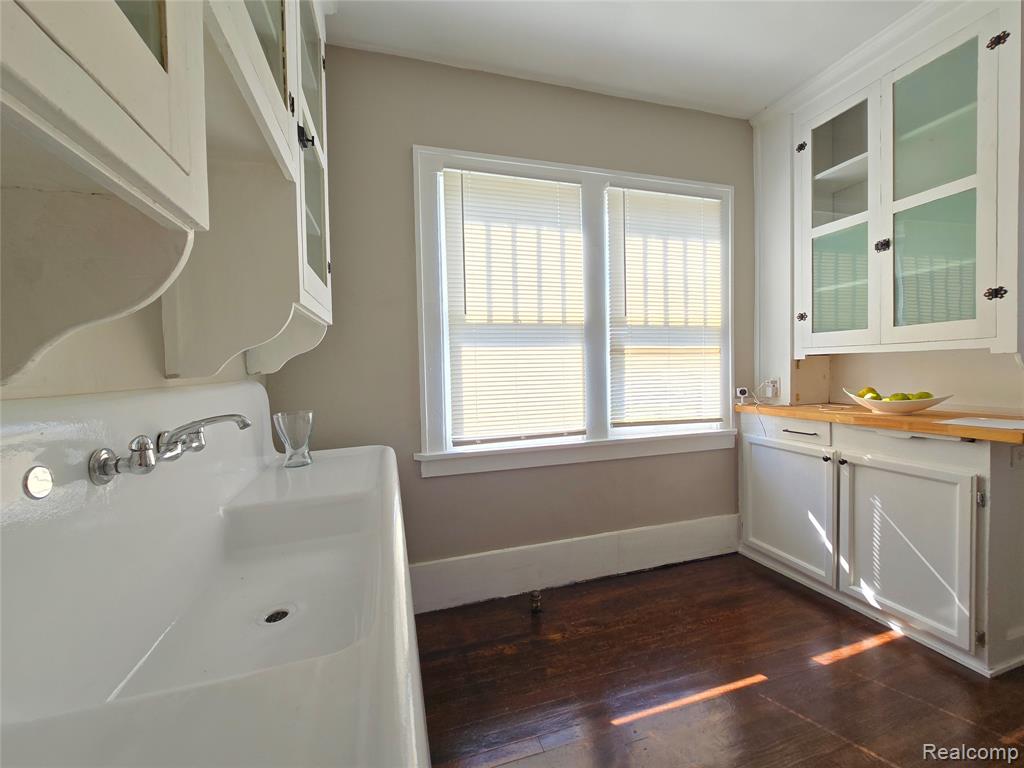 26850 W 7 Mile Road, Redford, MI 48240 — Photo 24