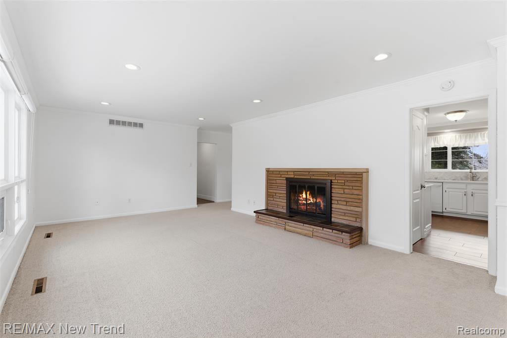 1043 Westview Road, Bloomfield Hills, MI 48304 — Photo 12