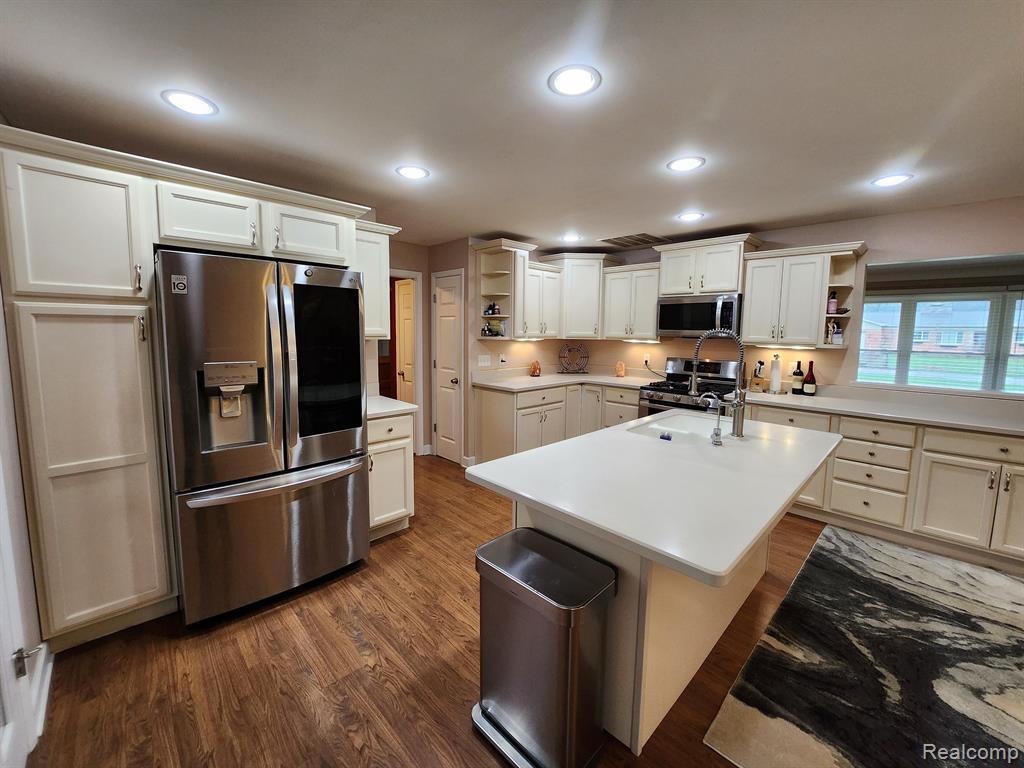 134 SUNVIEW Drive, St. Charles, MI 48655 — Photo 18