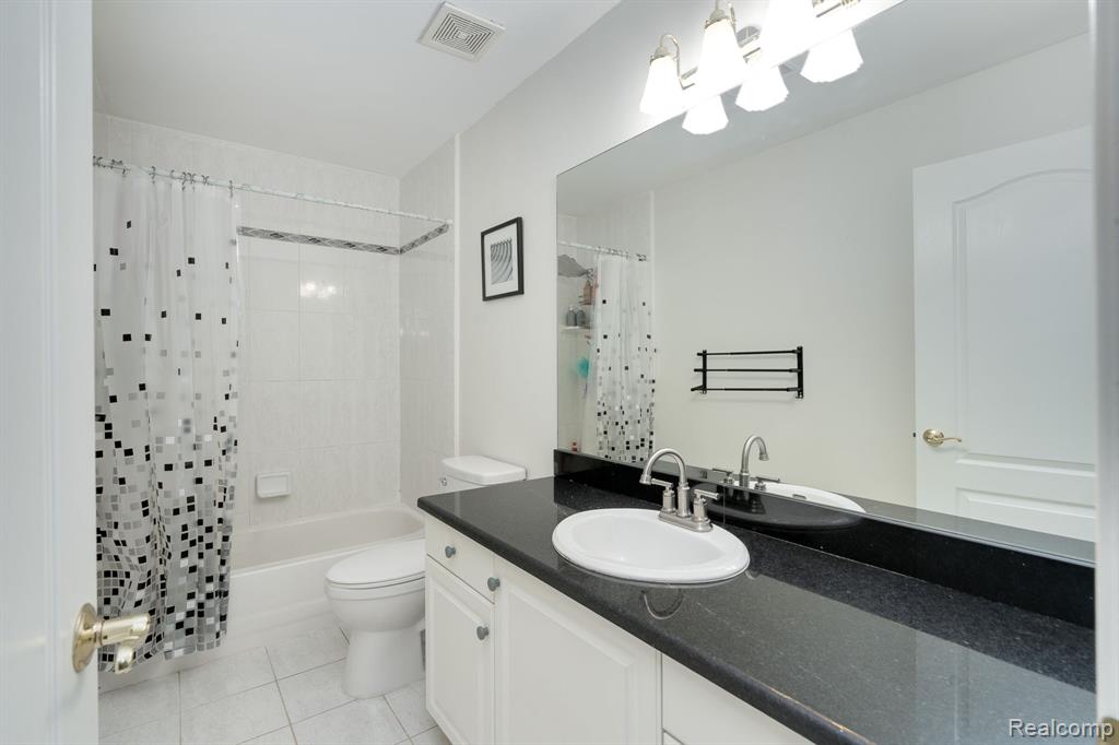 54678 Cabrillo Drive, Macomb, MI 48042 — Photo 28