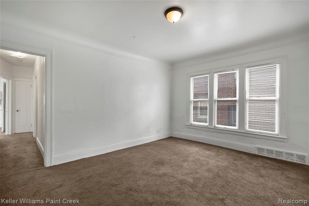 5752 Chatsworth Street, Detroit, MI 48224 — Photo 8