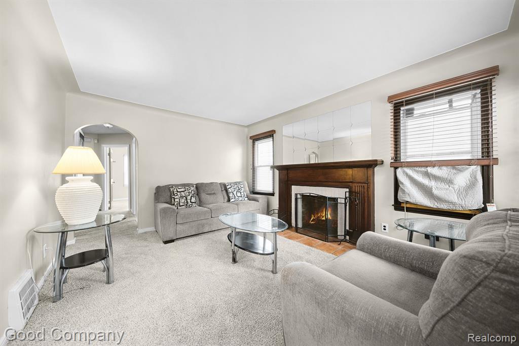 9101 HARTWELL Street, Detroit, MI 48228 — Photo 3