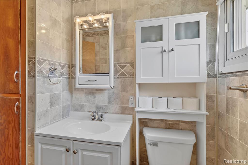425 N Division Avenue, Holland, MI 49424 — Photo 15