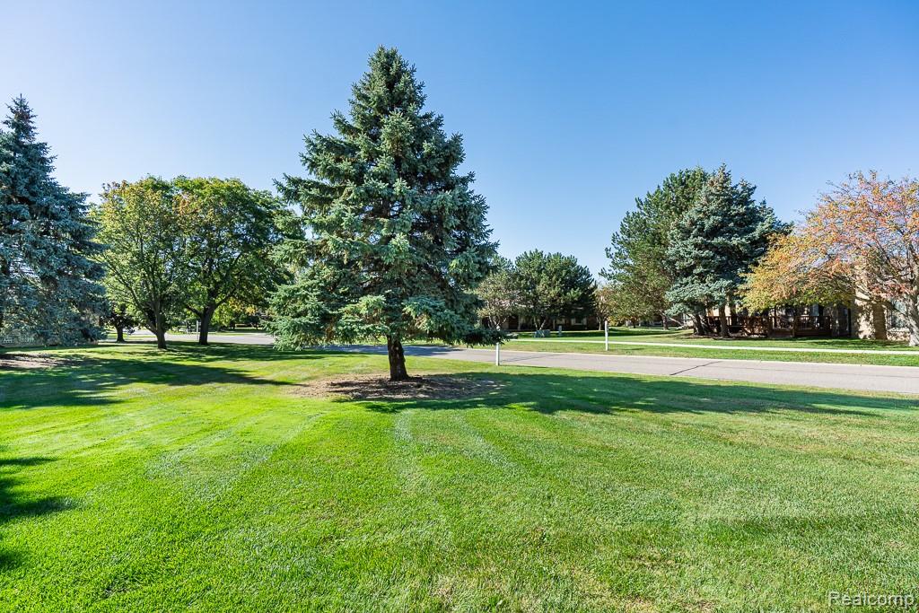 49414 Richmond Court, Shelby Twp, MI 48315 — Photo 31