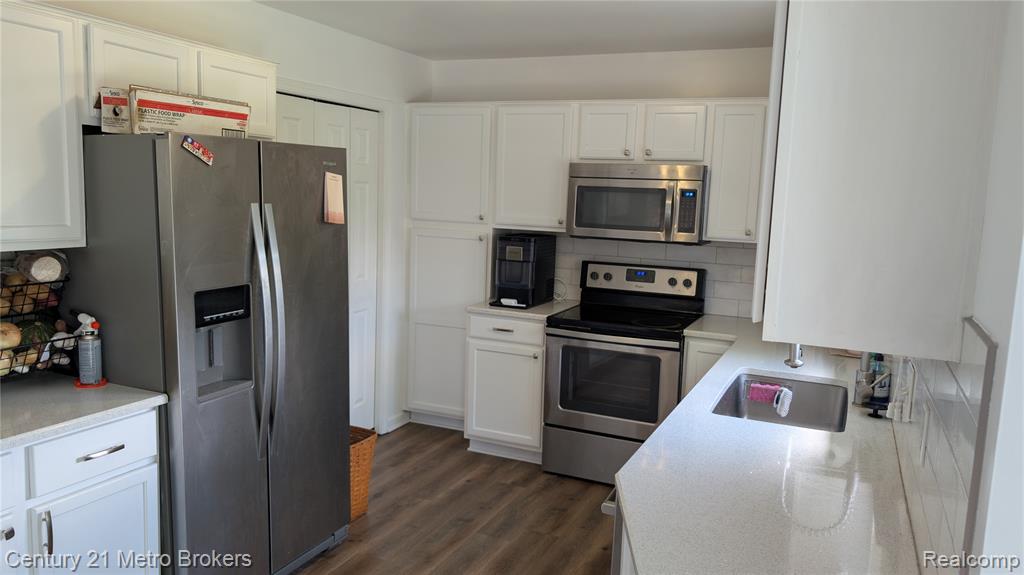 6138 Deer Park Pass, Grand Blanc, MI 48439 — Photo 7