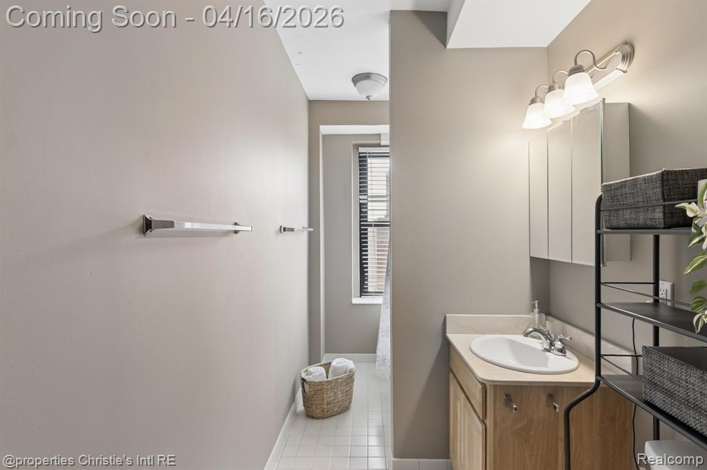 15 E Kirby Street, 420, Detroit, MI 48202 — Photo 7