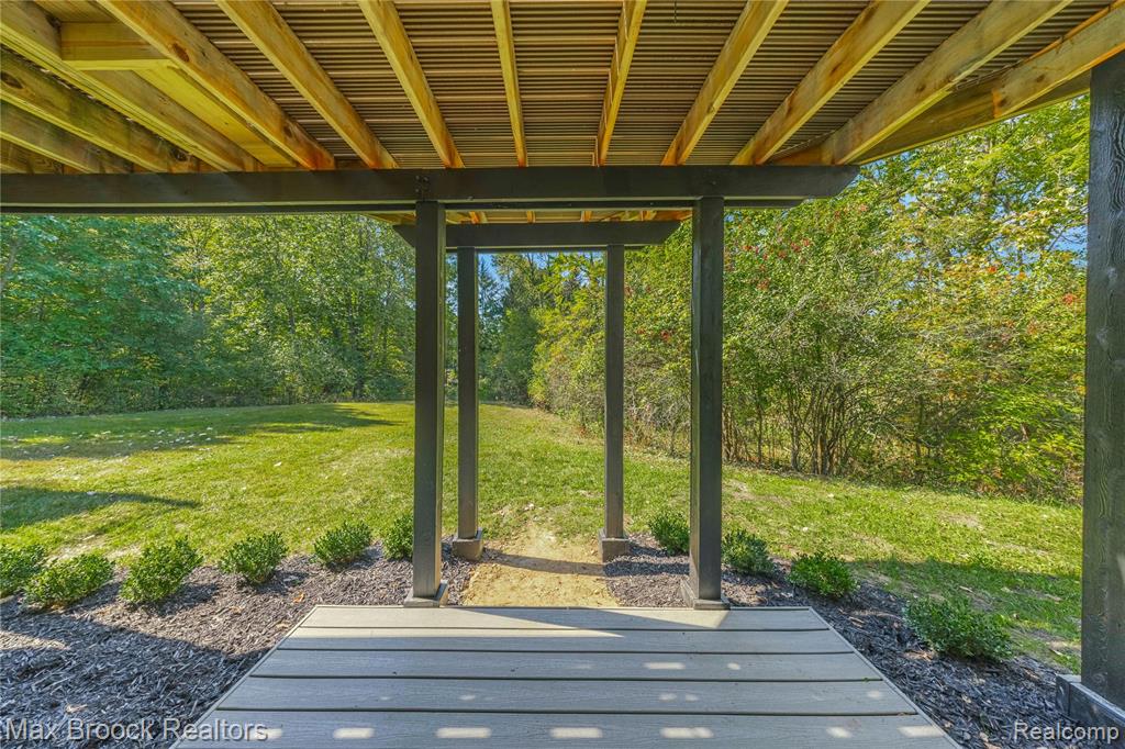 7219 Oakwood Drive, West Bloomfield, MI — Photo 85