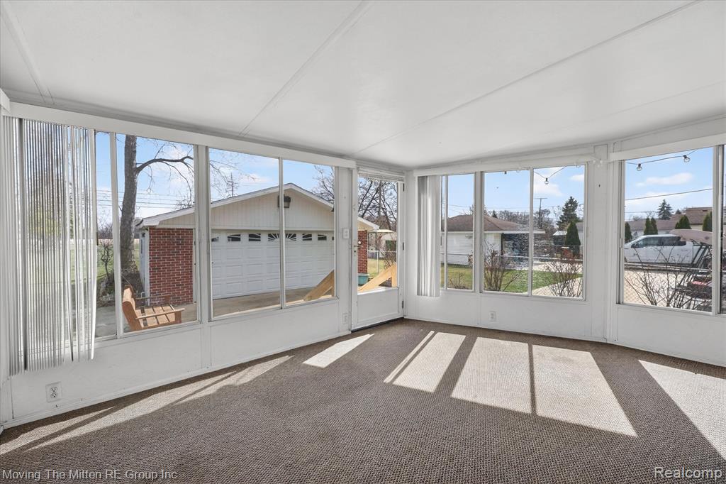 17049 Reno Street, Riverview, MI 48193 — Photo 27