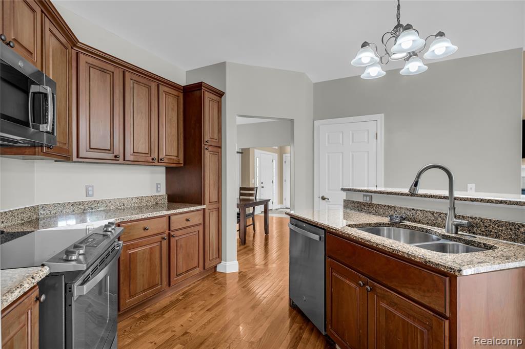 9224 Copper Ridge Drive, Davison, MI 48423 — Photo 9