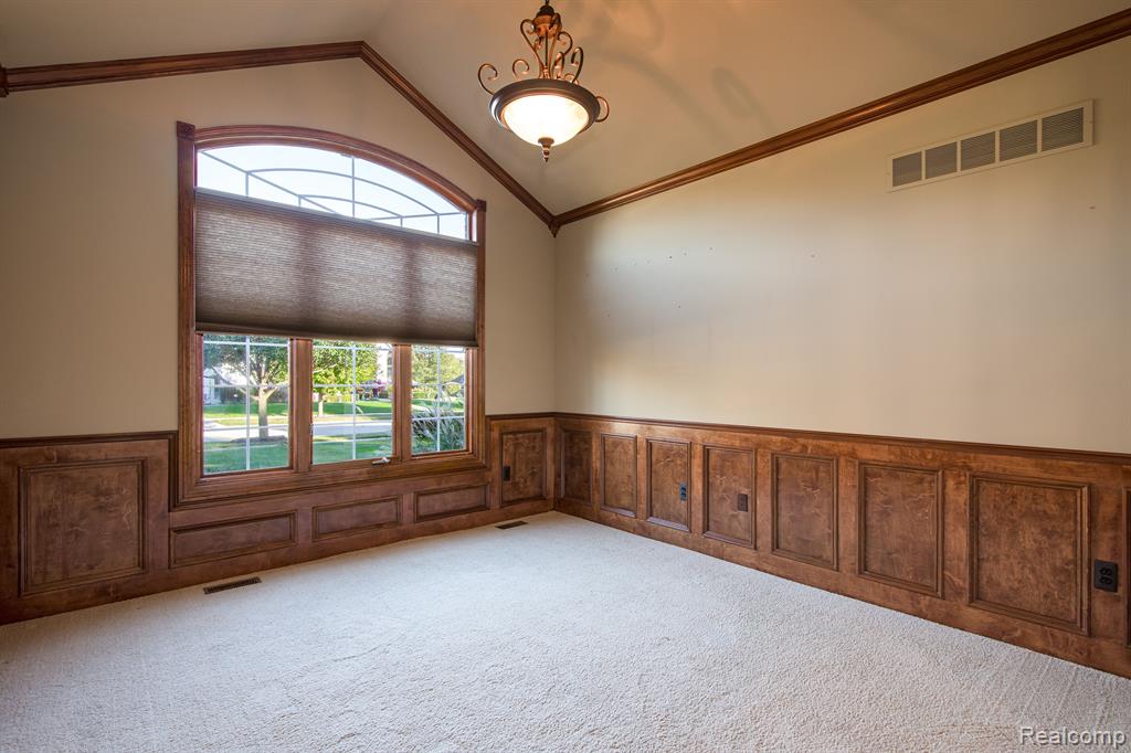 61491 CROWN POINT Drive, Washington, MI — Photo 12