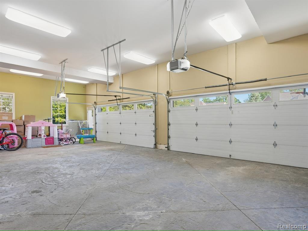 55951 Ashbrooke Drive W, Utica, MI 48316 — Photo 58
