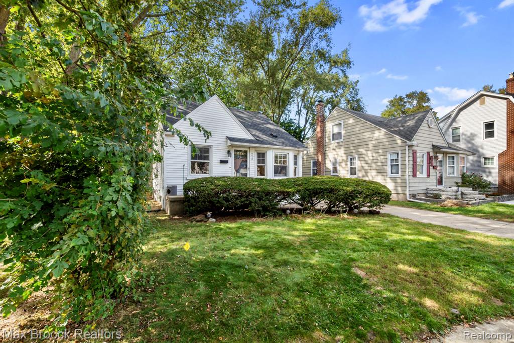 4428 Washington Street, Wayne, MI 48184 — Photo 4