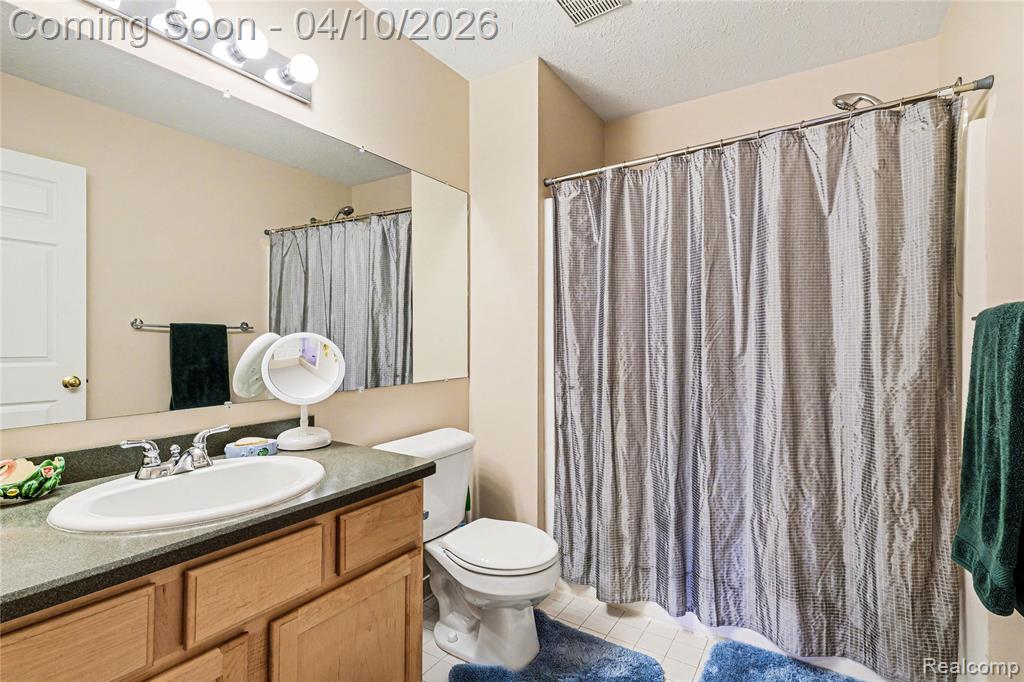 1601 Mallard Pond Drive, Howell, MI 48855 — Photo 20