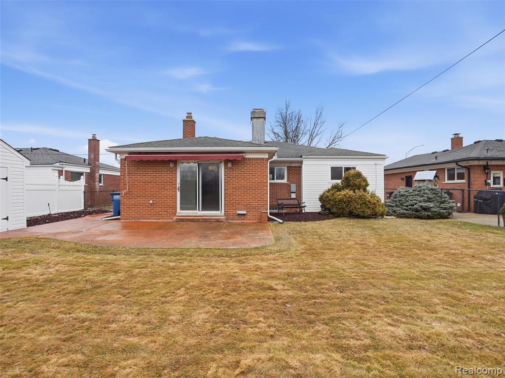 7697 Carrousel Boulevard, Westland, MI — Photo 42