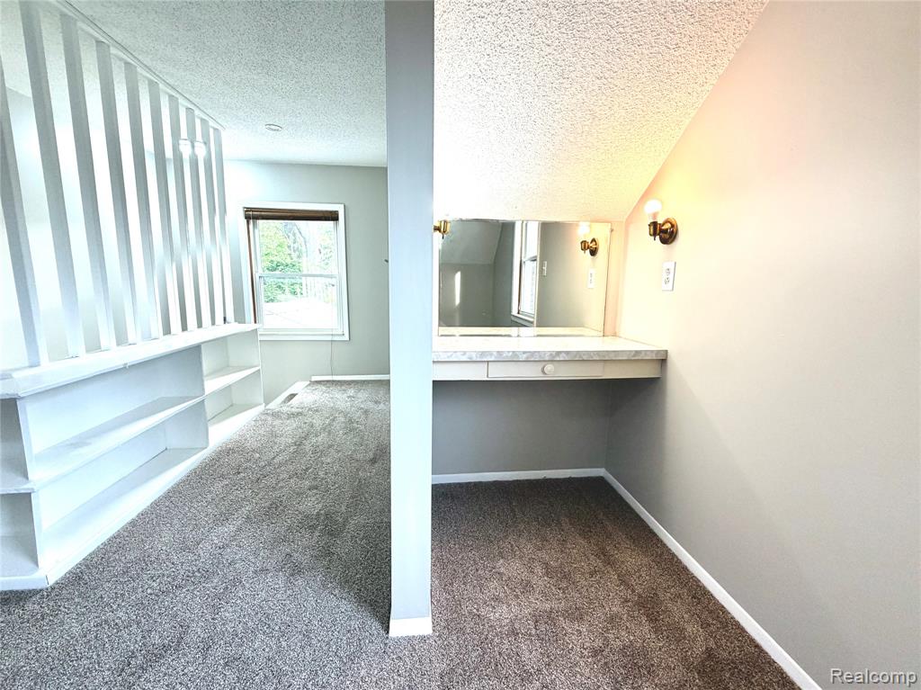 18235 Tracey Street, Detroit, MI 48235 — Photo 37