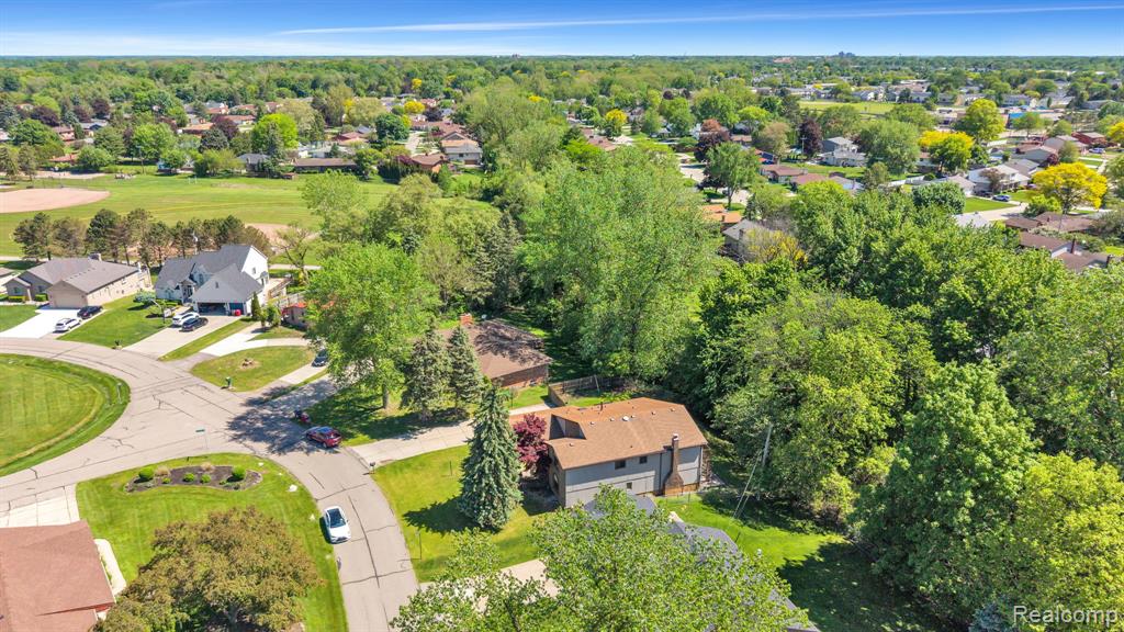18823 Millar Road, Clinton Twp, MI 48036 — Photo 5