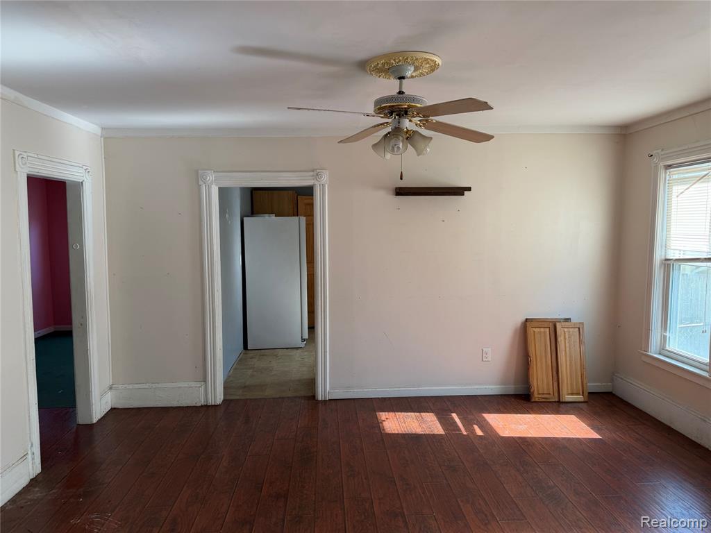 909 Pine Street, Port Huron, MI 48060 — Photo 7