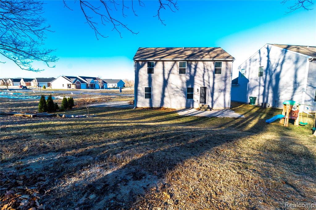 1466 Luxington Drive, Lapeer, MI 48446 — Photo 36