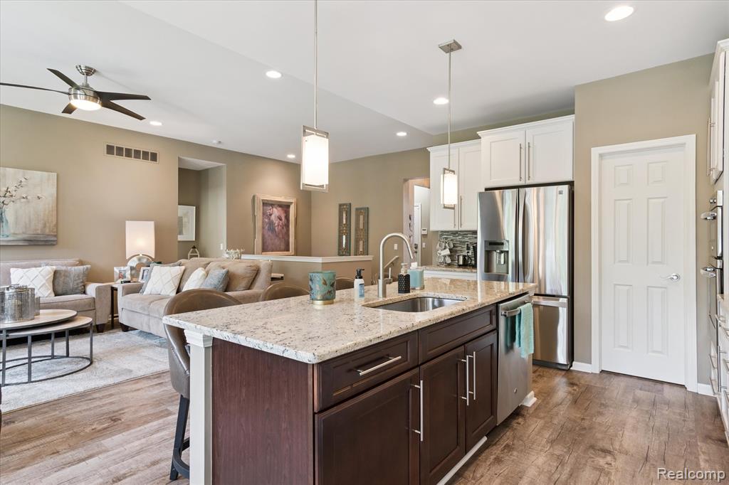 49276 Garden Lane, Canton, MI 48188 — Photo 15