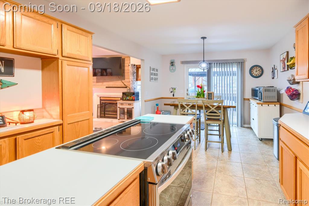 6047 Hearthside Place, Grand Blanc, MI 48439 — Photo 16