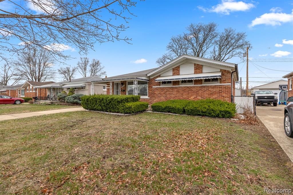 462 Clair Street, Garden City, MI — Photo 3
