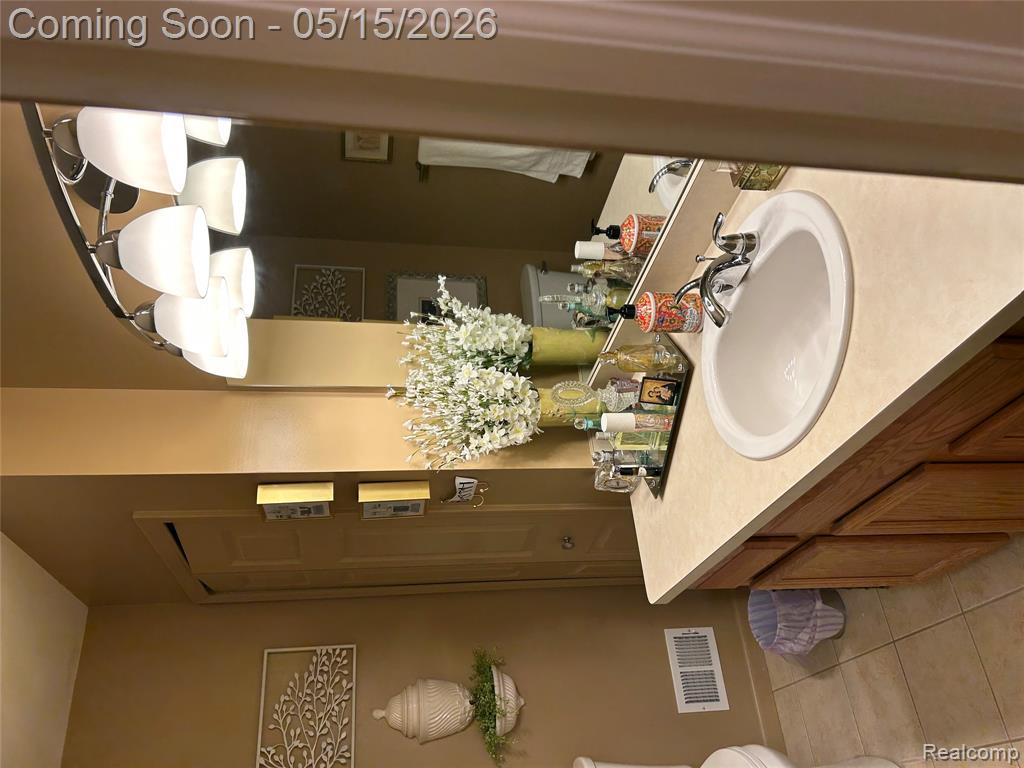 41011 Williams Street, 246, Grand Blanc, MI 48439 — Photo 25