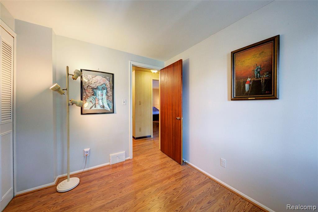 5489 Academy Street, Dearborn Heights, MI 48125 — Photo 51