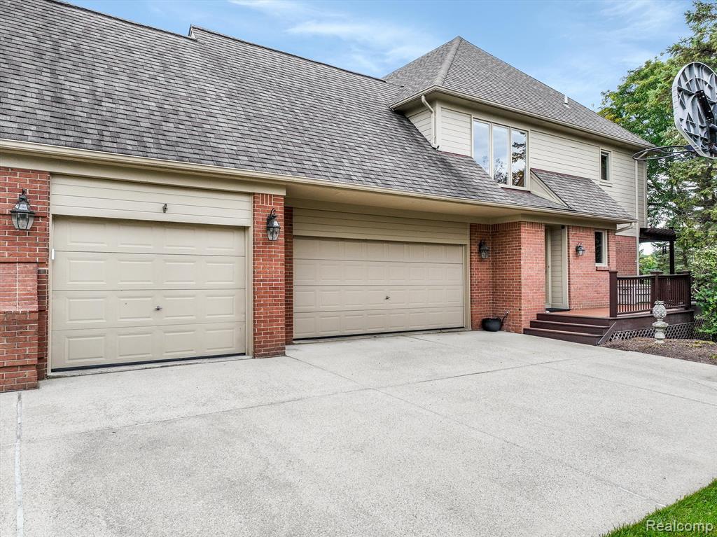 4214 Oak Tree Circle, Rochester, MI 48306 — Photo 4