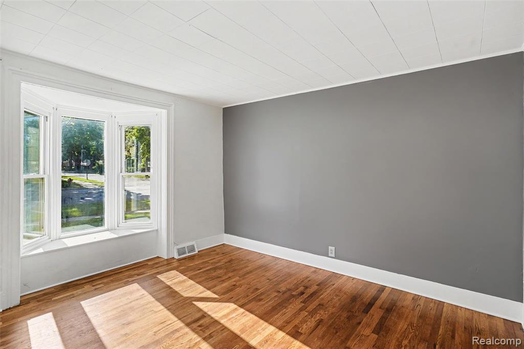 512 S Broad Street, Holly, MI 48442 — Photo 7