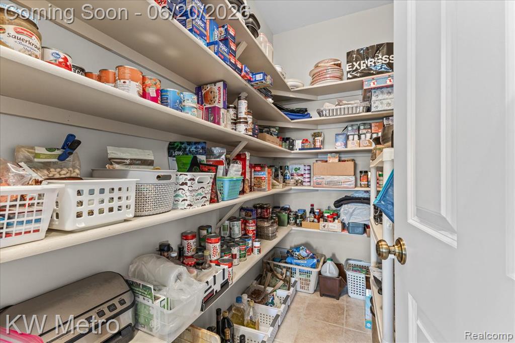 49145 White Mill Drive, Utica, MI 48317 — Photo 16