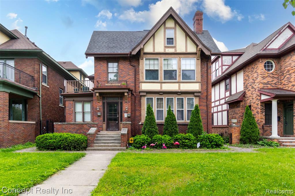 440 E FERRY Street, Detroit, MI 48202 — front exterior