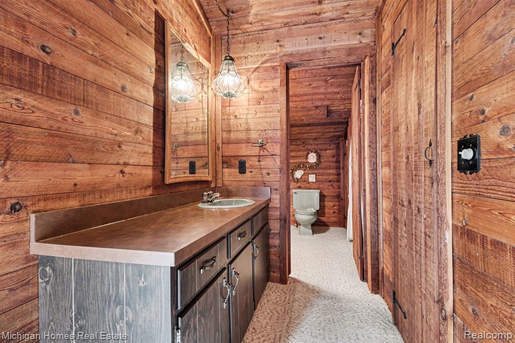 885 Rustic Village Lane, Lake Orion, MI 48362 — Photo 20