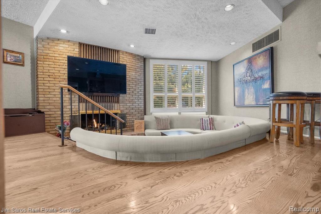 75 S Duval Road, Grosse Pointe Shores, MI 48236 — Photo 19