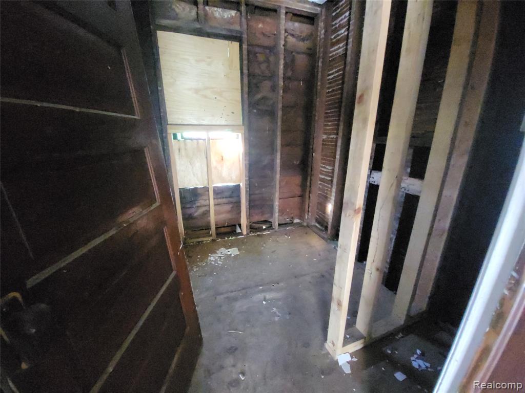 600 Harmon Street, Detroit, MI 48202 — Photo 11