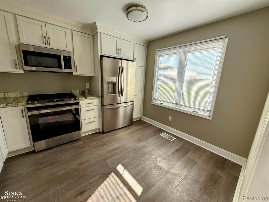 3305 Jib Lane, Detroit, MI 48207 — Photo 6