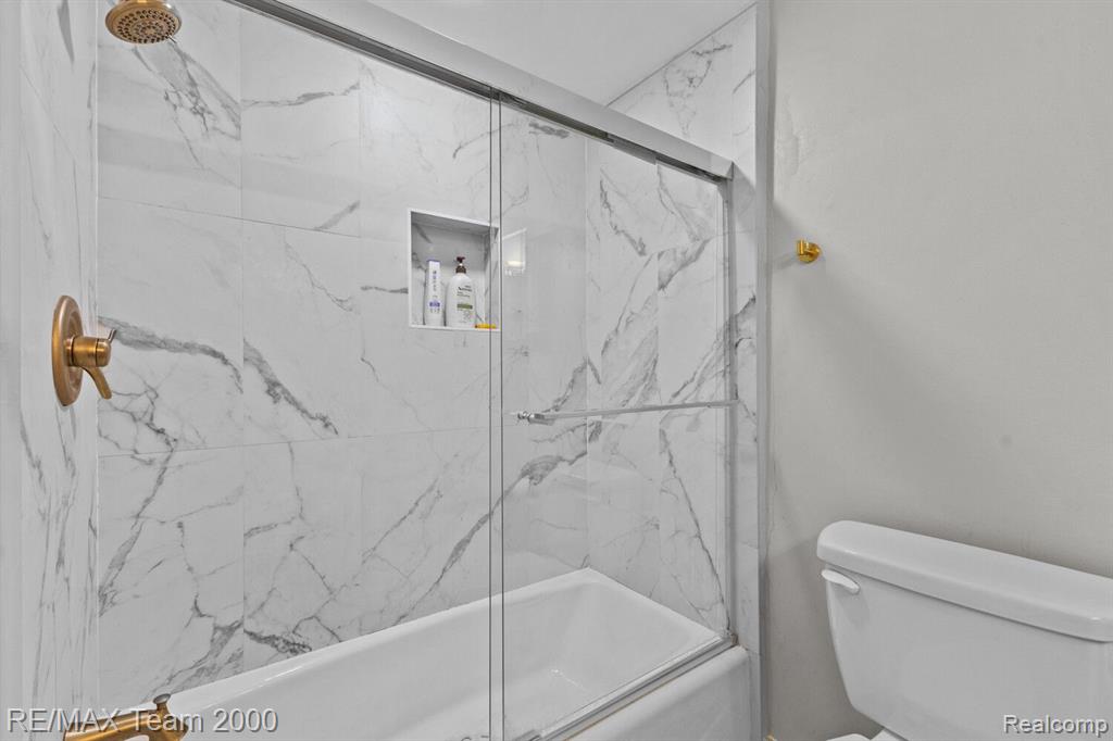 708 DOVER Street, Dearborn Heights, MI 48127 — Photo 27