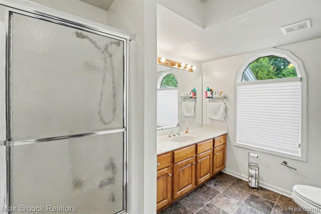 6510 Scenic Pines Court, Clarkston, MI — Photo 21