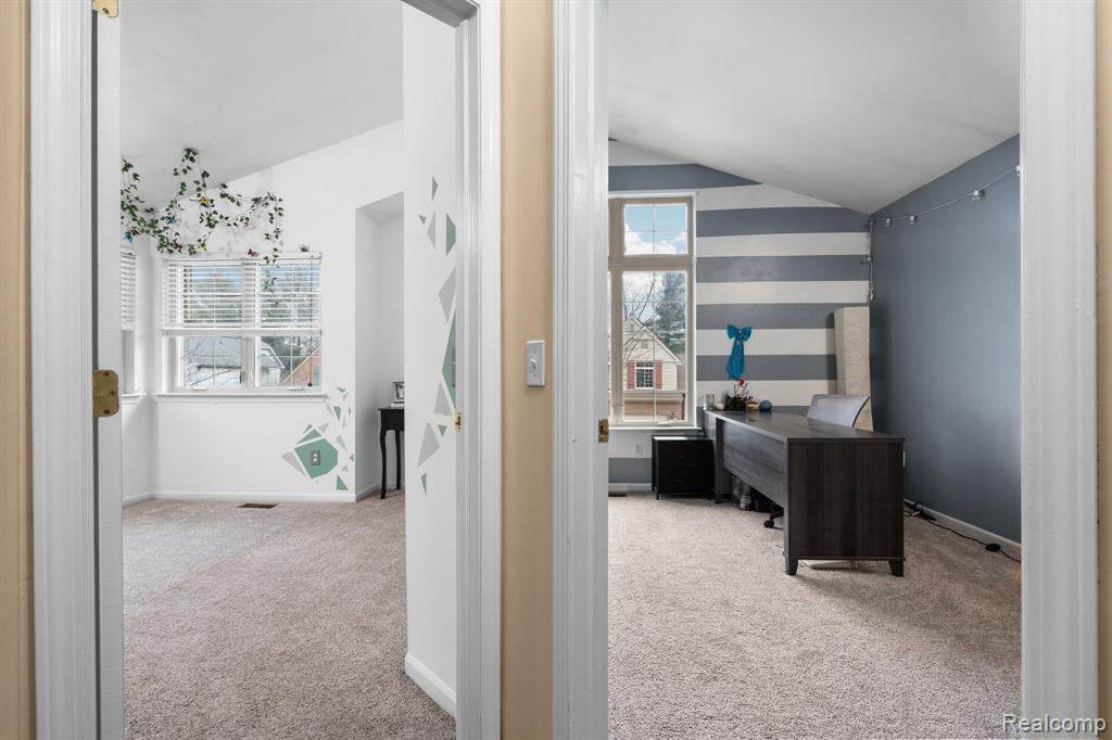 5617 VERSAILLES Avenue, Ann Arbor, MI 48103 — Photo 35
